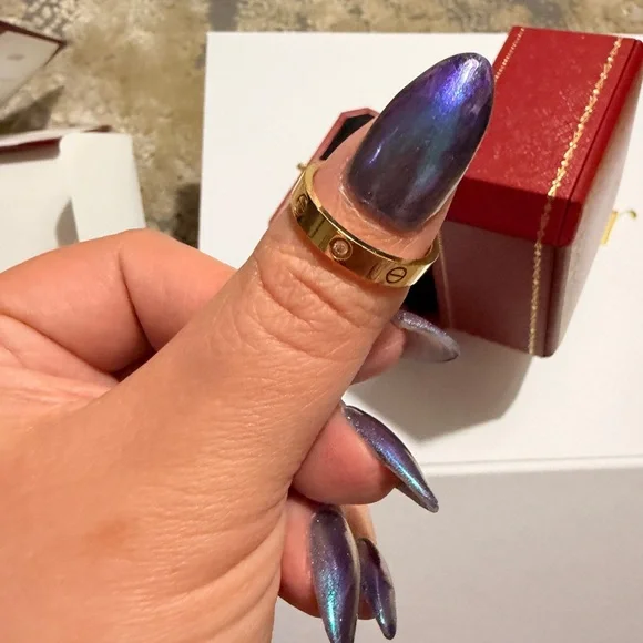 EUC AUTHENTIC CARTIER LOVE RING SMALL MODEL- 1 diamond 8 3/4 - Picture 7 of 16